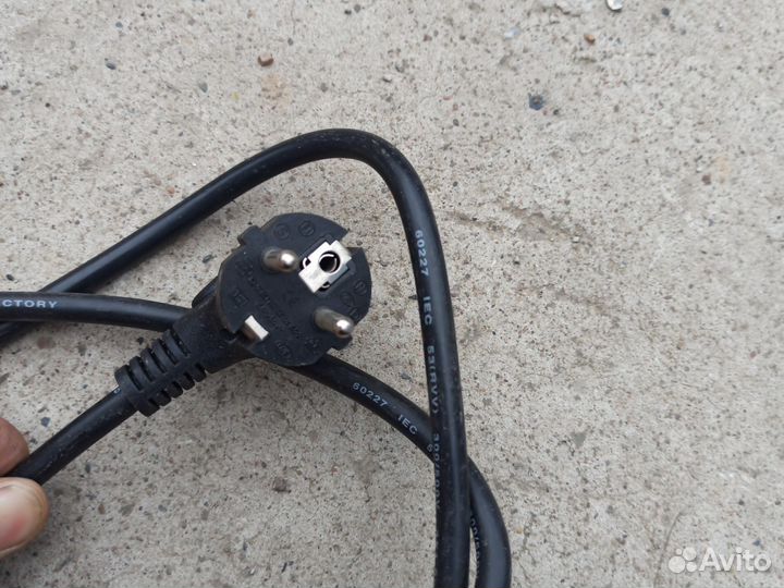 Кабель для компьютера