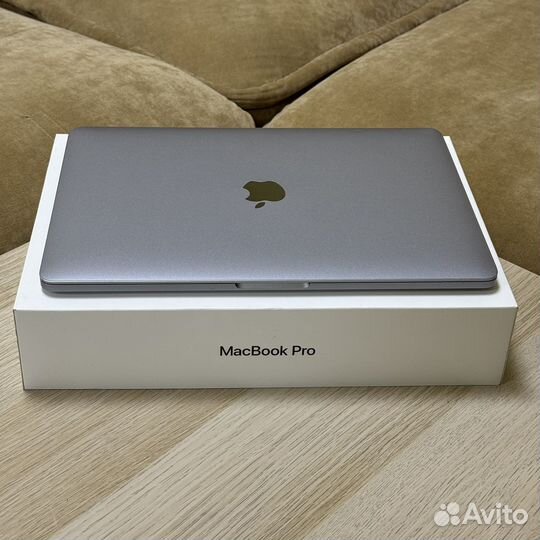 MacBook Pro 13 2017 i5/8/128 коробка