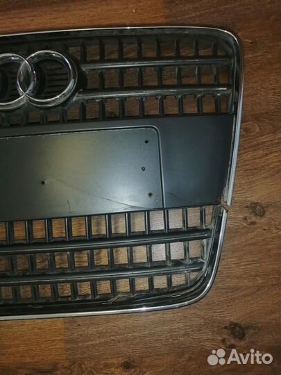 Решетка радиатора Audi Q7 4L
