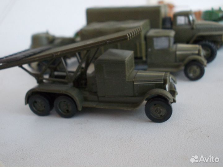 Модели бронетехники в масштабе 1:100