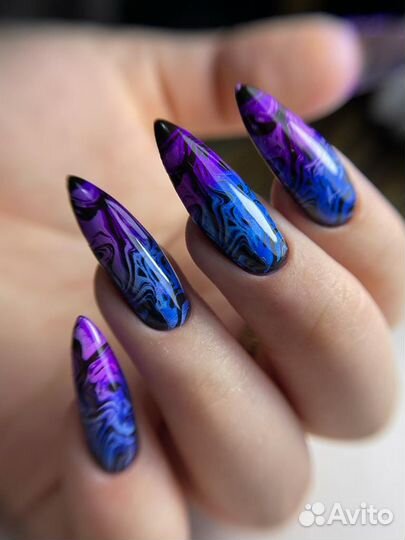 Модель на маникюр с покрытием гель лак