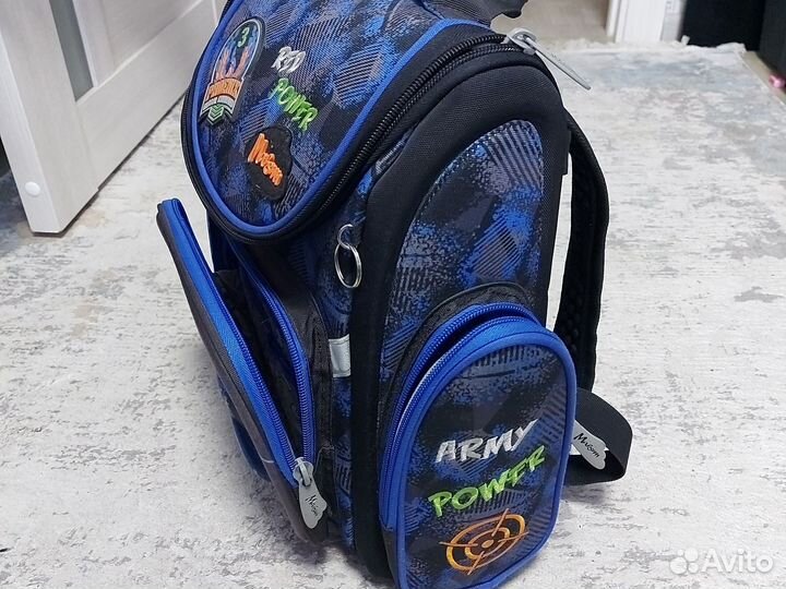 Рюкзак школьный
