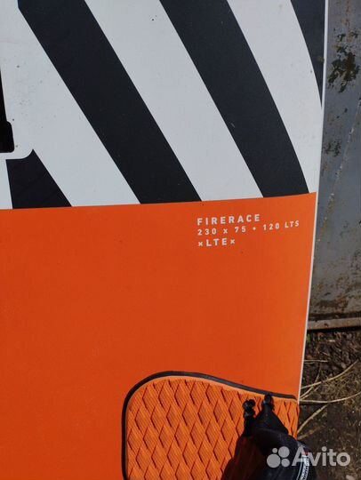 Доска для виндсерфинга