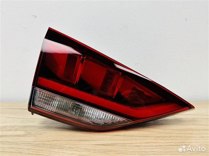 Фонарь LED задний левый Genesis G80 2013-2020