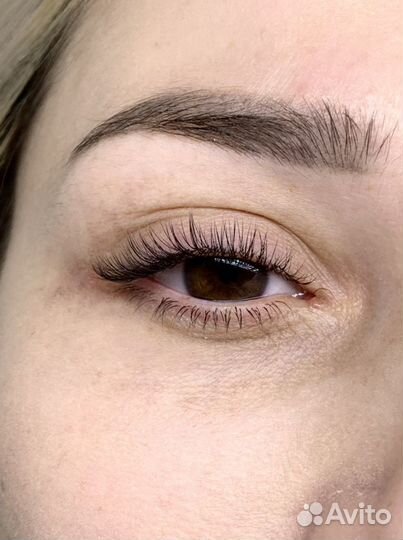 Адаптированное наращивание ресниц