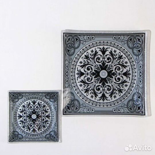 Набор тарелок