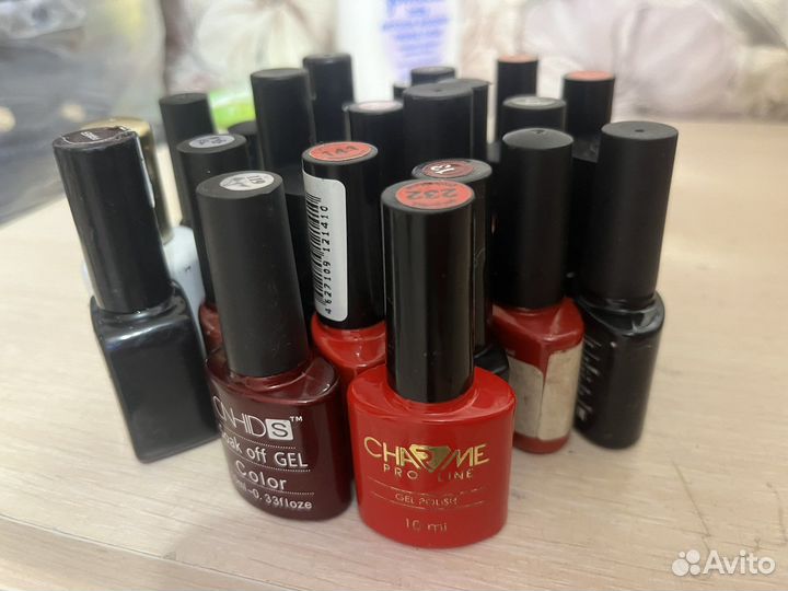 Гель-лаки и маникюрные принадлежности