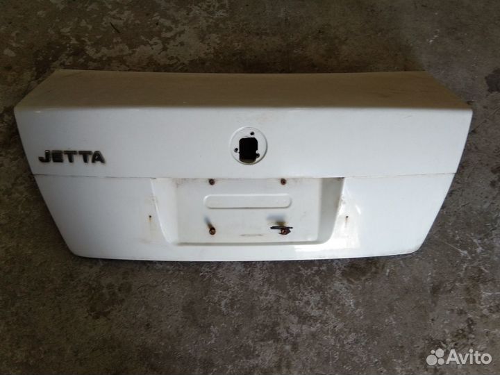 Крышка багажника Фольксваген Джетта 4