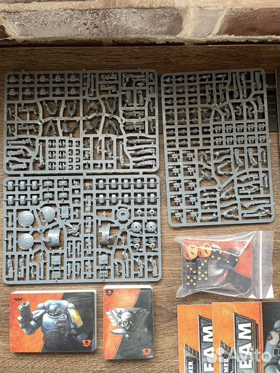 Warhammer 40000 миниатюры