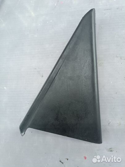 Уголок двери для Hyundai Elantra