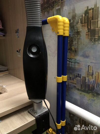 Лампа на струбцине