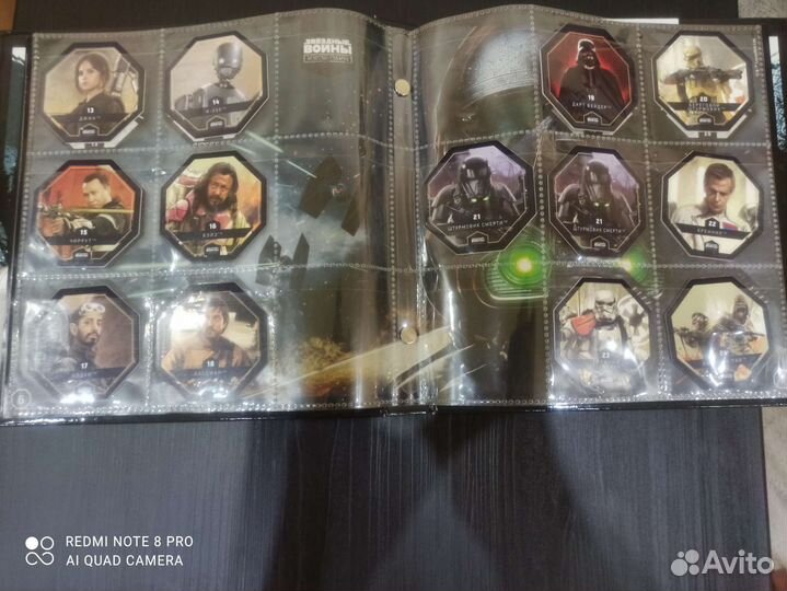 Фишки, жетоны, медали, значки