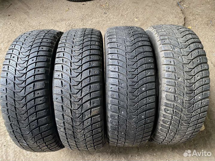 Michelin X-Ice North 3 205/60 R16
