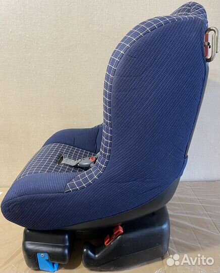 Детское кресло в машину Chicco 0-15кг