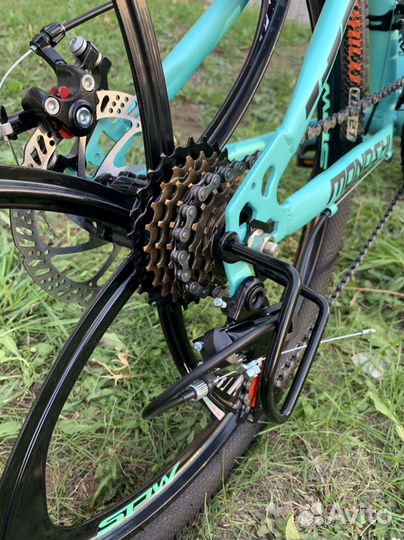 Велосипед на литых дисках