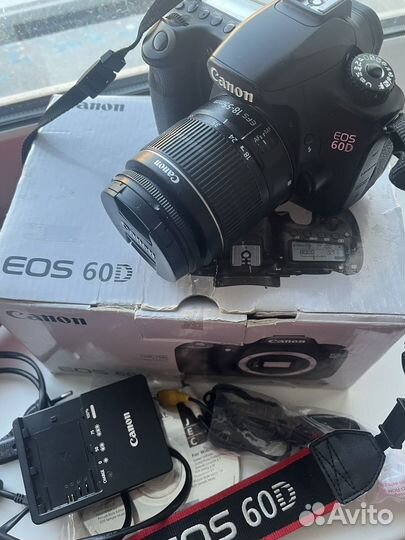 Фотоаппарат Canon 60d объектив 18-55mm III