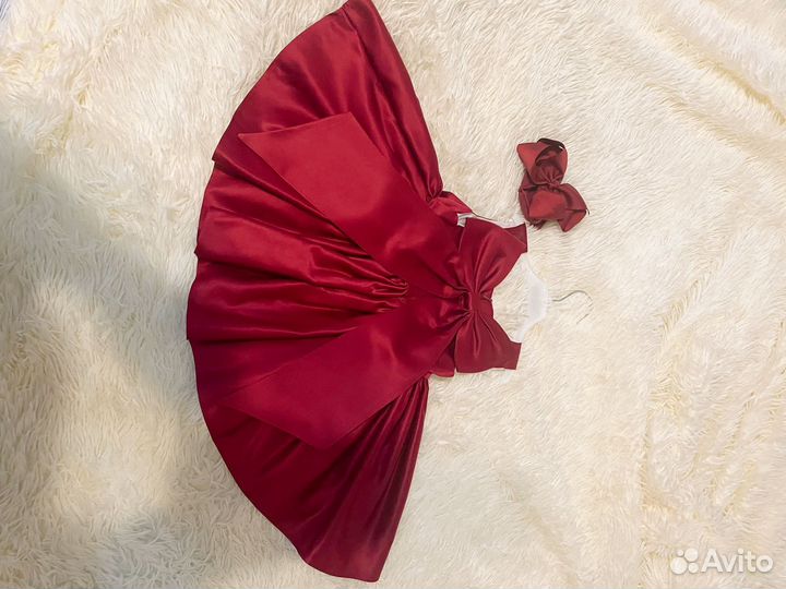 Детское нарядное платье от года до 1,5 лет