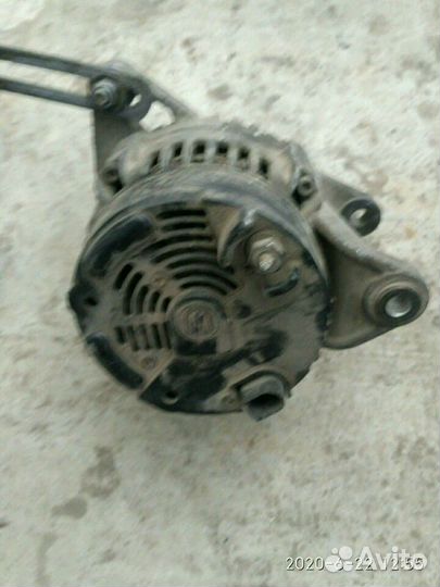 Генератор на шкода фабия