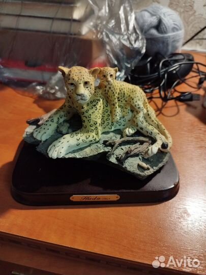 Фигурка леопарда