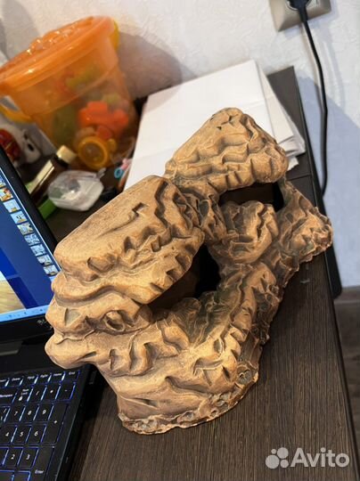 Грот в аквариум