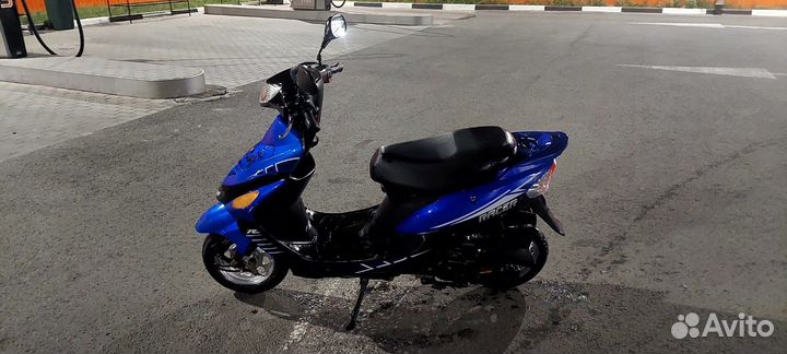 Продам скутер Racer 50 (80куб)