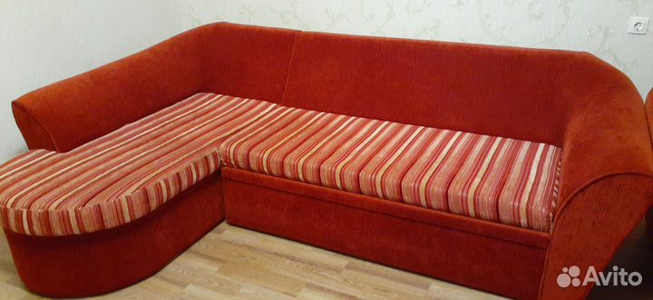 Угловой диван бу