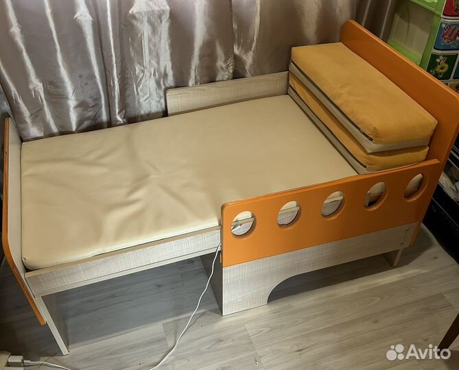 Кровать вырастайка оранжевая