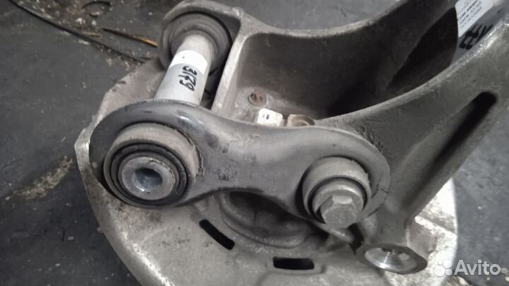 Кулак поворотный L BMW X5 F15 4,0TD 2016 года