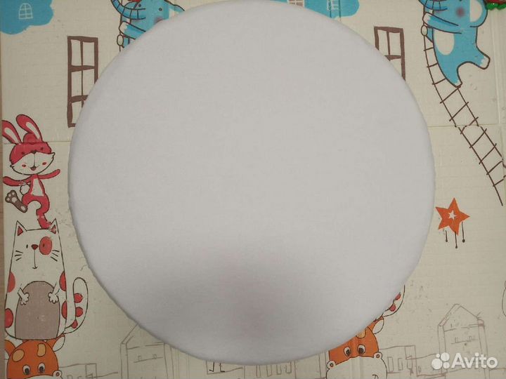 Матрас и наматрасник на круглую кроватку