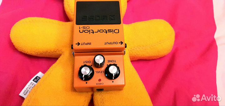 Гитарная педаль Boss DS-1 distortion