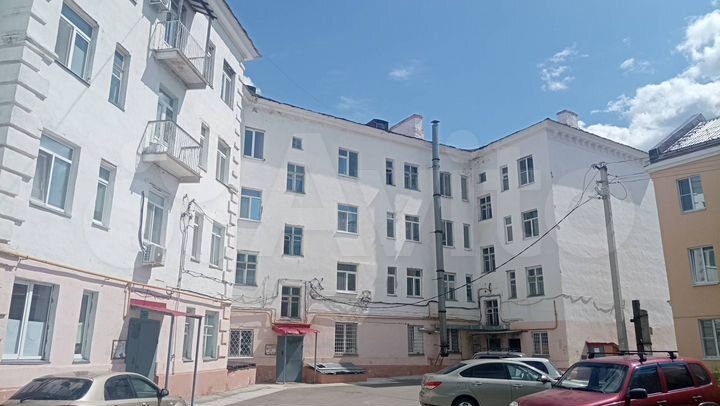 2-к. квартира, 66,1 м², 1/4 эт.