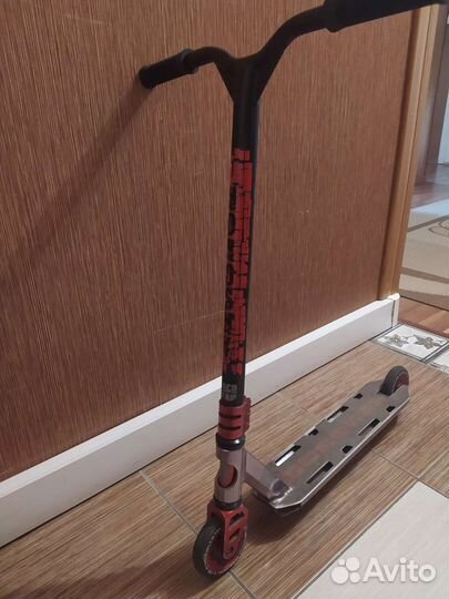 Трюковой самокат