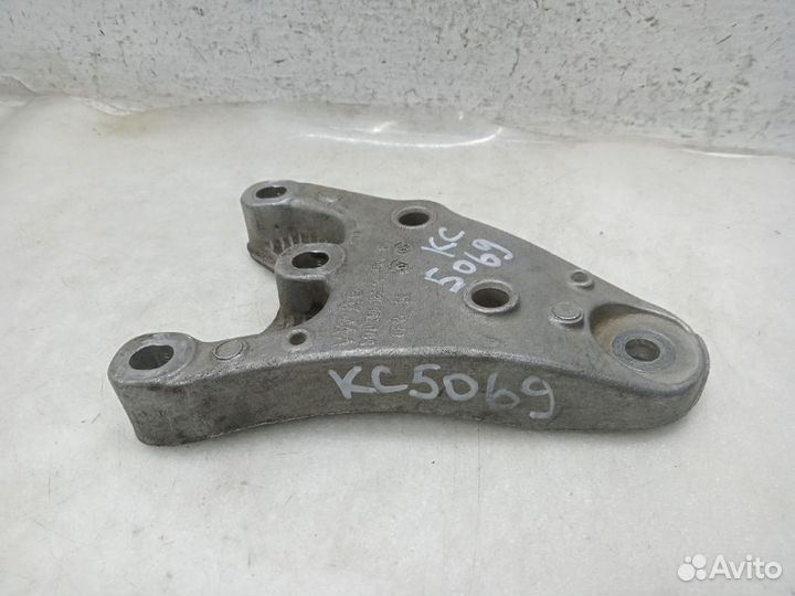 Кронштейн подушки двигателя skoda fabia 2