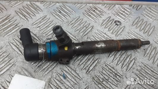 Форсунка дизельная renault scenic 3 (1SK06AL04)