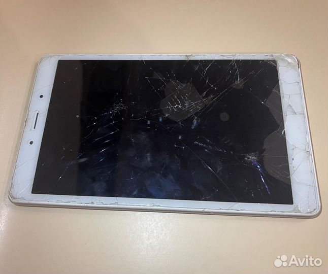Планшет Samsung galaxy tab a на запчасти