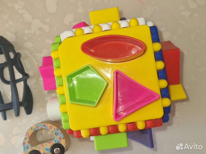 Развивающие игрушки