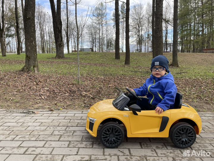Детский электро автомобиль