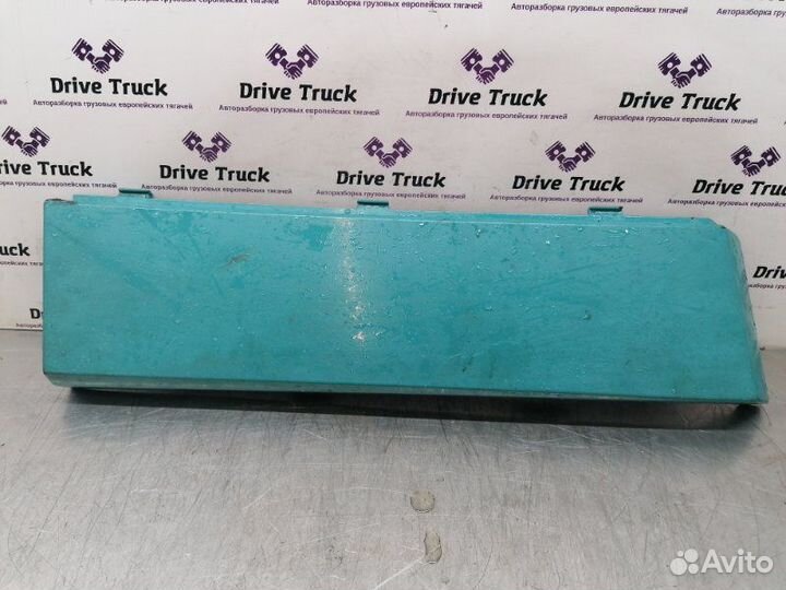 Накладка решетки радиатора левая Renault Magnum