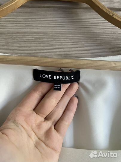 Топ с рукавами love republic 46-48