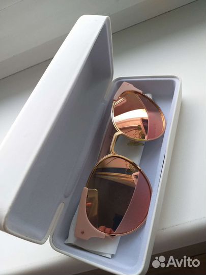 Солнцезащитные очки Polaroid