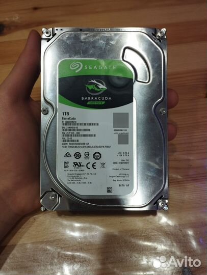 Жесткий диск hdd 1 тб Seagate Barracuda