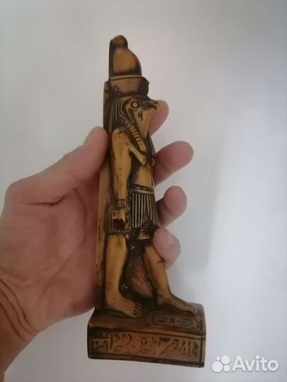 Египетская статуэтка