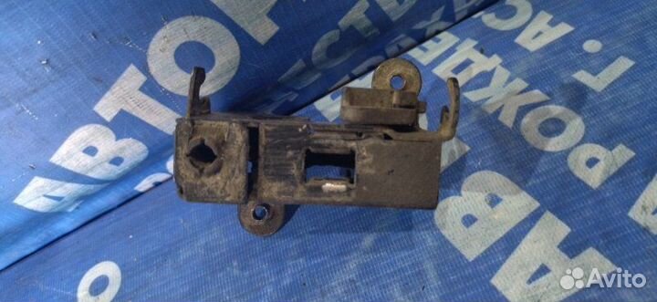 Замок капота Bmw E65 седан N62B44 2004