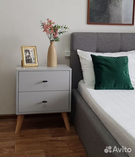 Тумба с ящиками