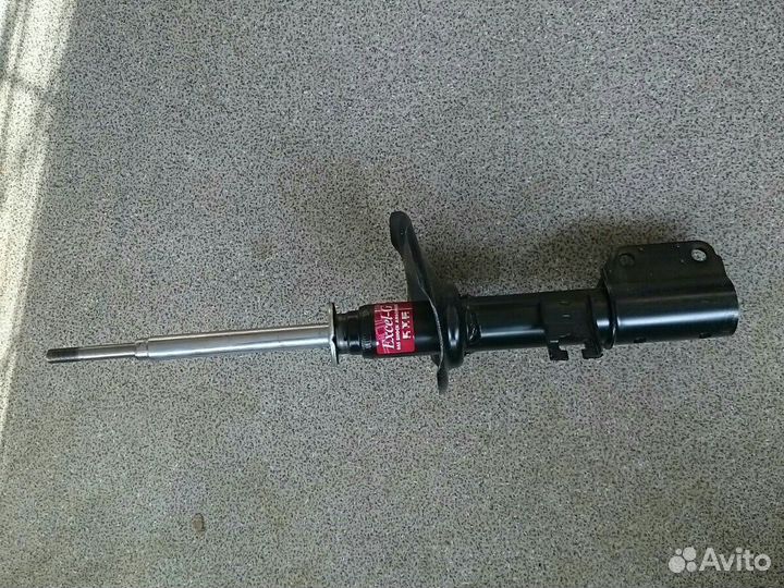 Продам амортизатор на suzuki swift, subaru justy