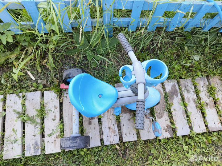 Детский трехколесный велосипед