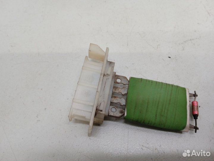 Резистор отопителя Renault Logan 2 1.6 2016