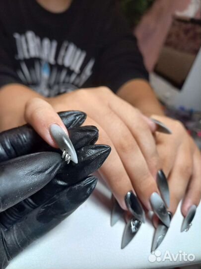 Маникюр на дому