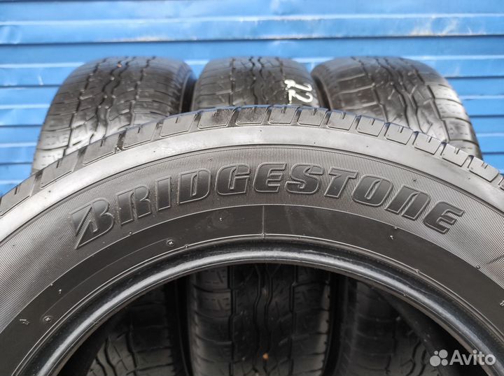 Bridgestone Dueler H/T D687 225/65 R17 101S