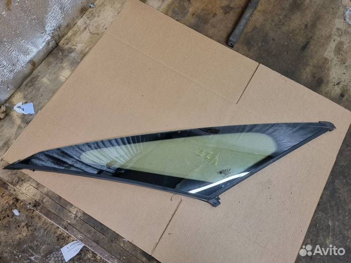 Стекло кузовное глухое правое Opel Zafira C 2013